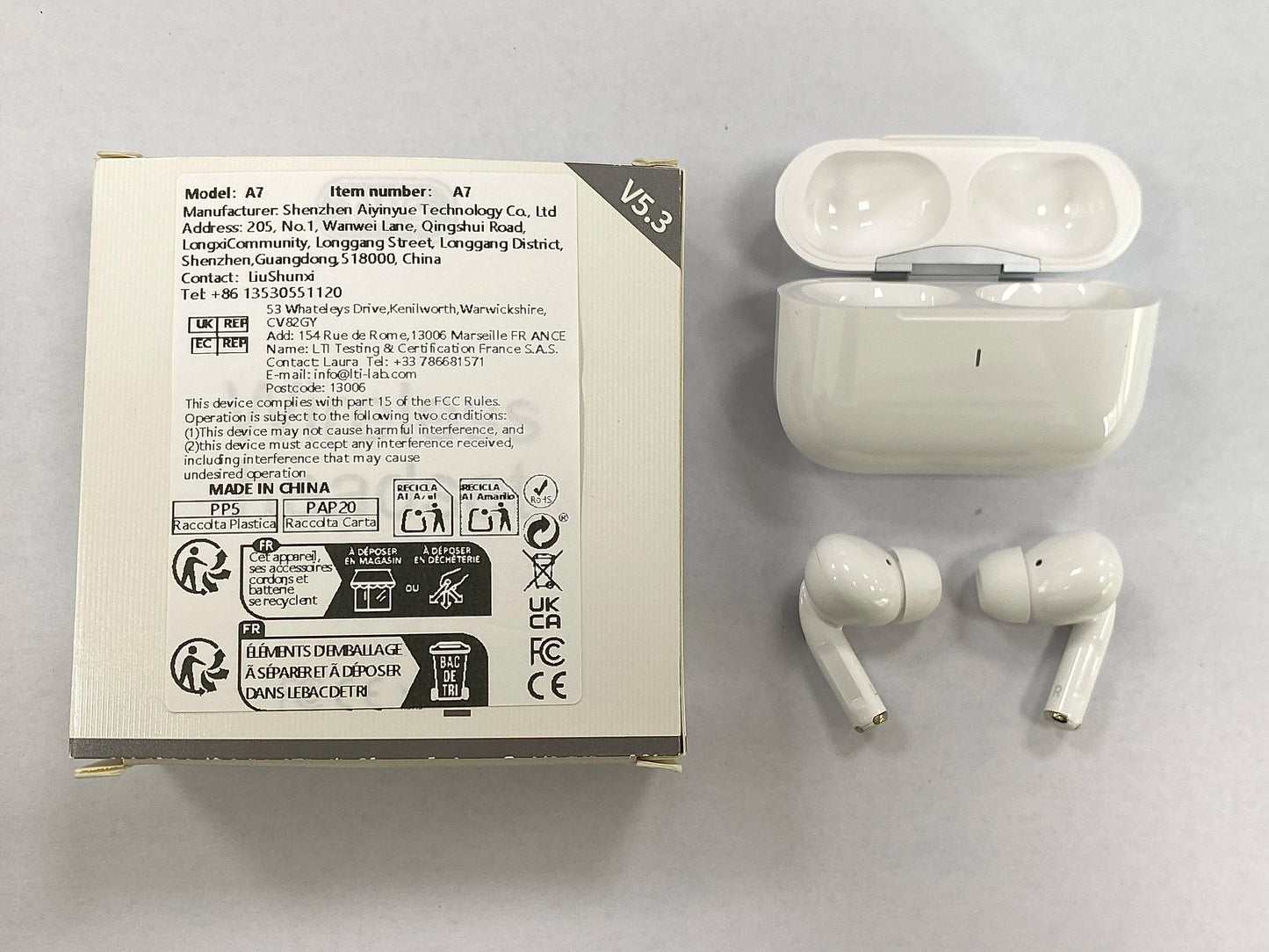 Wireless Bluetooth earphones,Wireless earbuds,wireless headphones / Compatible with Apple, Android and other smart products