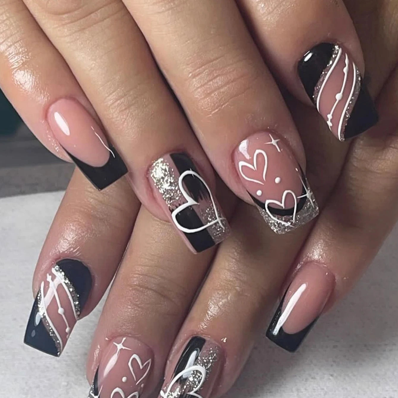 24PCS White French-Edge Rectangular False Nails With Heart And Star Designs, Reusable Acrylic False Nails