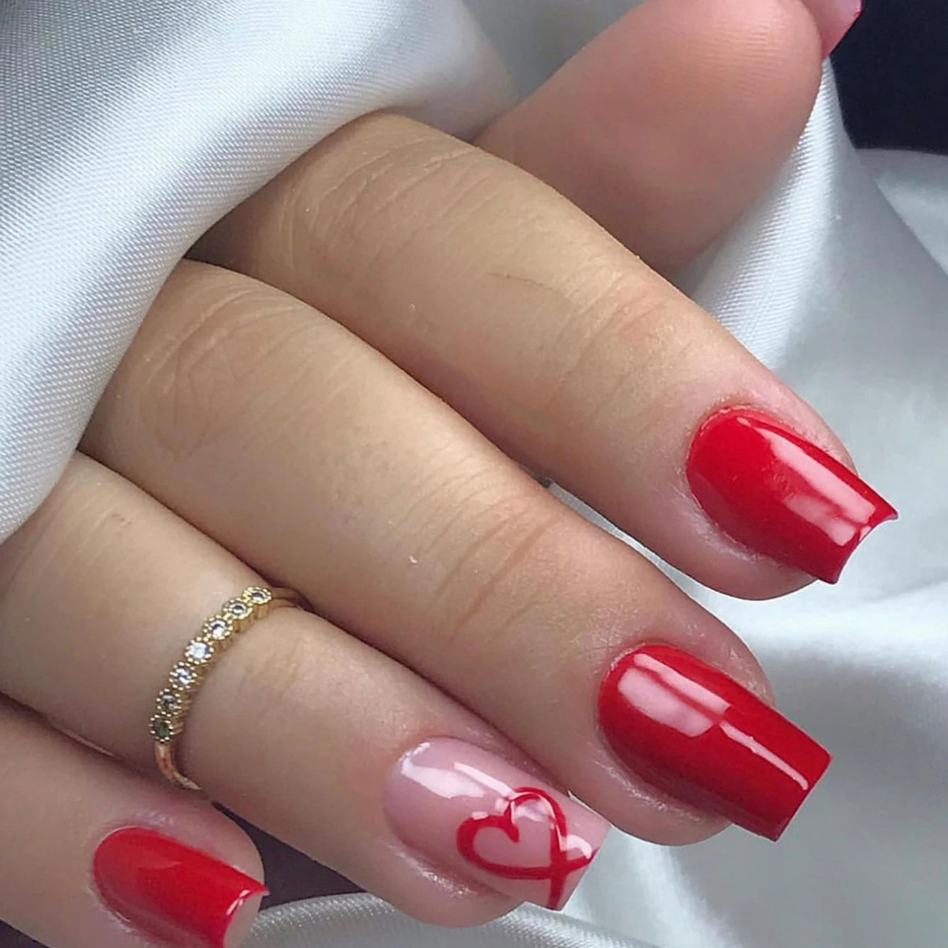 24PCS White French-Edge Rectangular False Nails With Heart And Star Designs, Reusable Acrylic False Nails